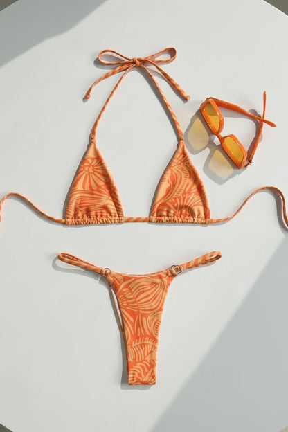 women´s two-piece swimwear in orange sea details