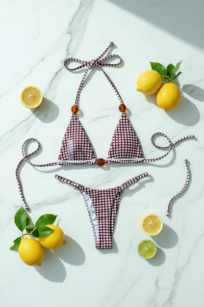 women´s two-piece swimwear set with removable padding and high-stretch material